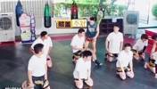 范志毅为易建联作解释：我俩膝盖都不好，陈赫他是排球运动员